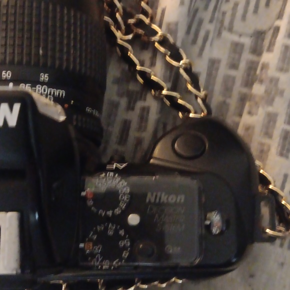 Nikon N4004s Film SLR Camera - Picture 6 of 9